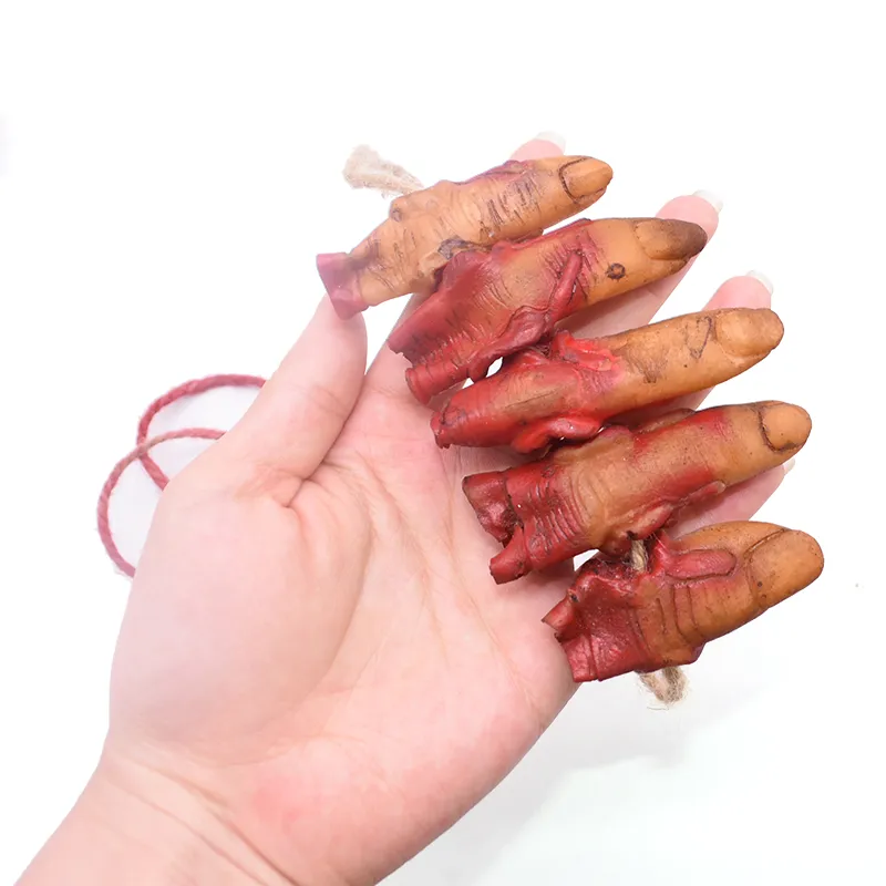 ハロウィーンホラーハンギングプロップ偽の死んだマウスコウモリの血まみれの手の足ディエホーンタードハウスハロウィーンパーティーの装飾のための怖い小道具