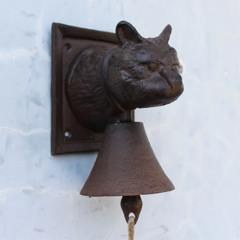 鋳鉄の猫型の壁に囲まれたベルの装飾華やかなドアベル素朴な茶色のコテージパティオガーデンファームカントリー納屋中庭装飾228V