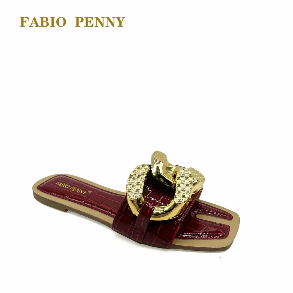 Fabio Penny Womens Sandals Metal Cross Guctlecare Decorers Женские тапочки летние плоские пляжные шлепанцы.