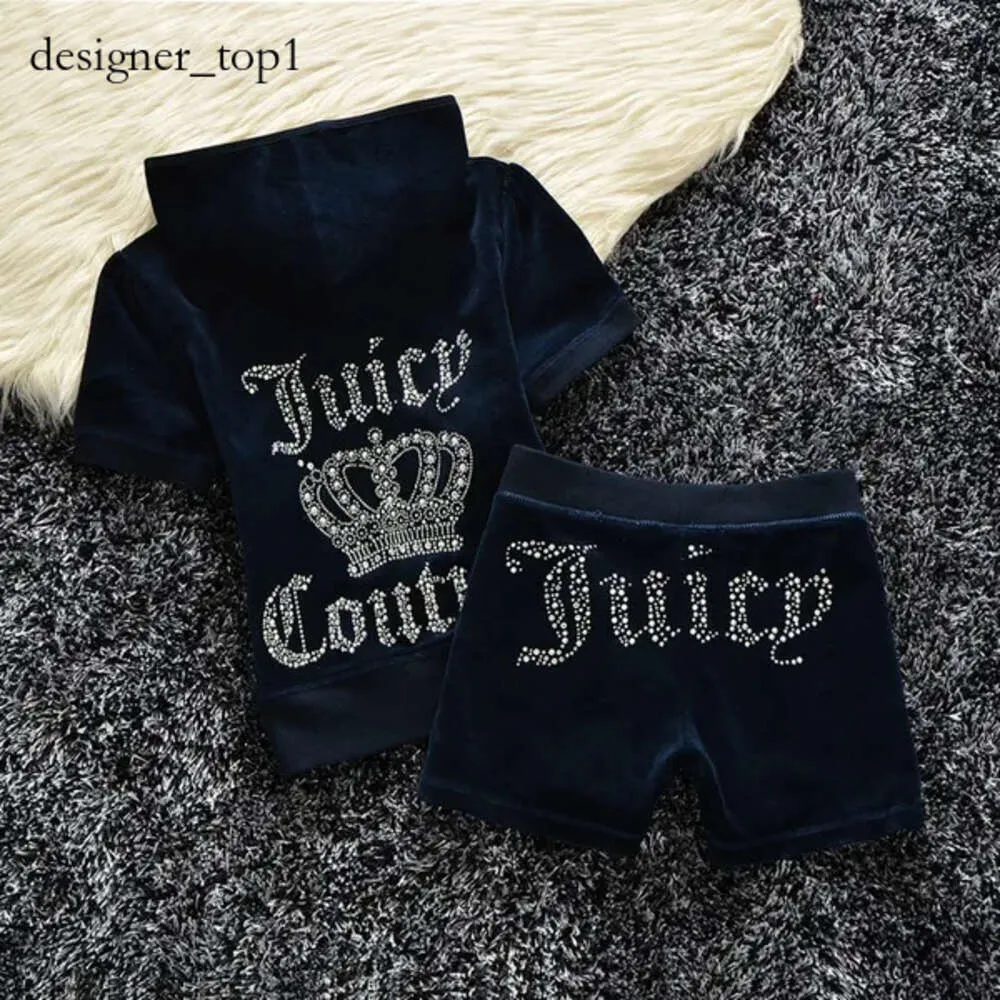 Juicy Tracksuit T-shirt Women Designer Deux pièces Ensembles Juicytracksuit Shorts pour femmes survêtements Summer Suit Suit Tracksuit Juicy Juicy Women Track Short 7955