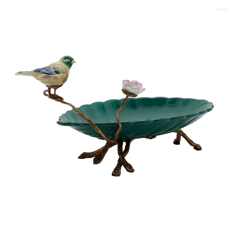 Assiettes Golden Fournisseur en céramique Set Porcelaine Copper personnalisé Copper avec une fleur d'oiseau Décorative