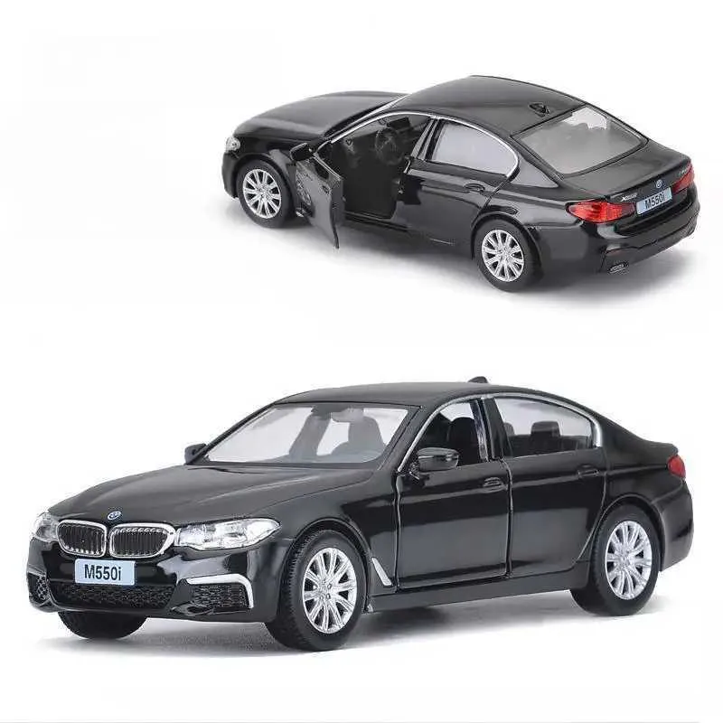 ミニカー KYOSHO BMW M5 Sedan 1:18 WOW BMW M5 (E60) Sedan 2004 Carbon Black 1:18 Kyosho 08593BK