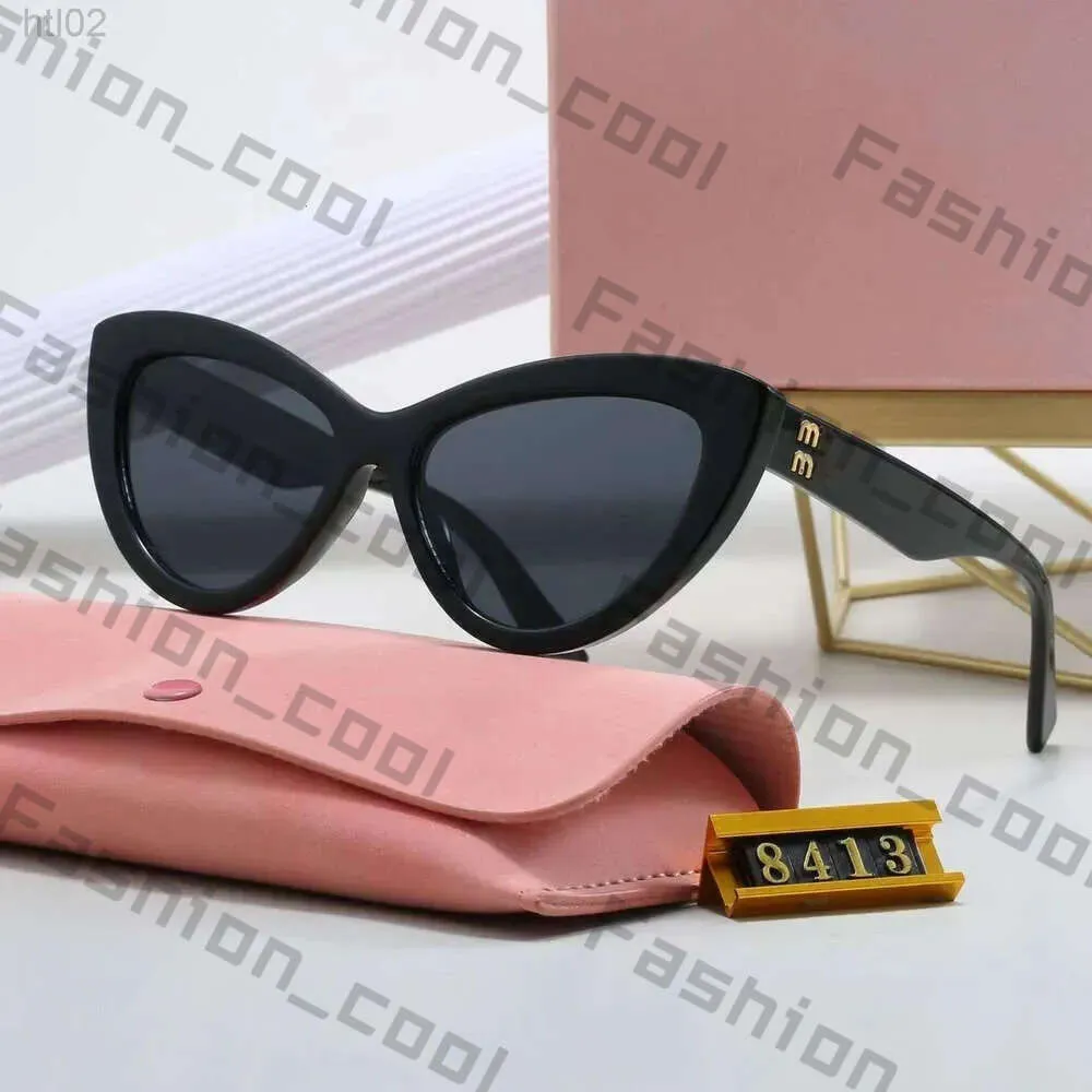 Designer Miui Lunettes de soleil Overseas Cat Eyes Mens and Womens Street Photos Classic Trend Travel Travel Fashion Lunes 521