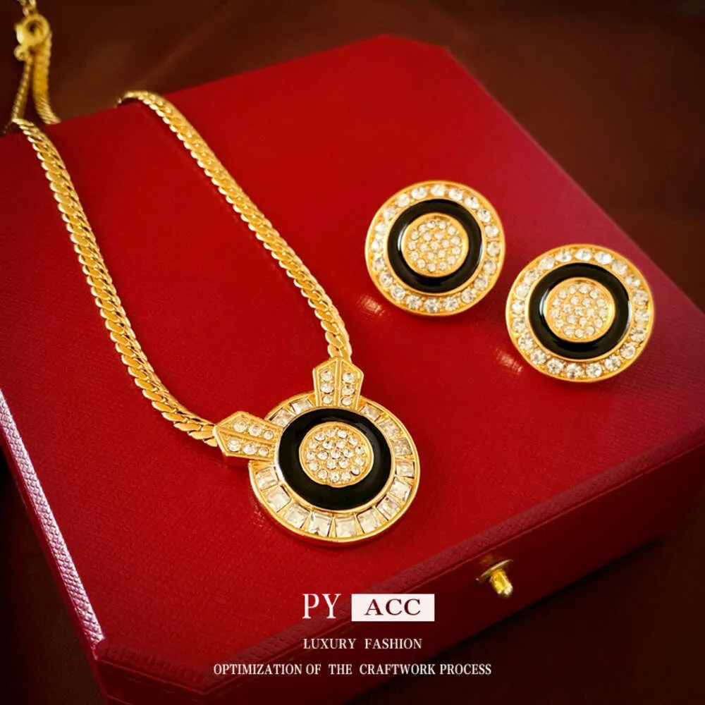 Real Gold Electroplated Antique Zircon Round Earring Set with Palace Style Fashionable Temperament Collarbone Chain Necklace Decoration