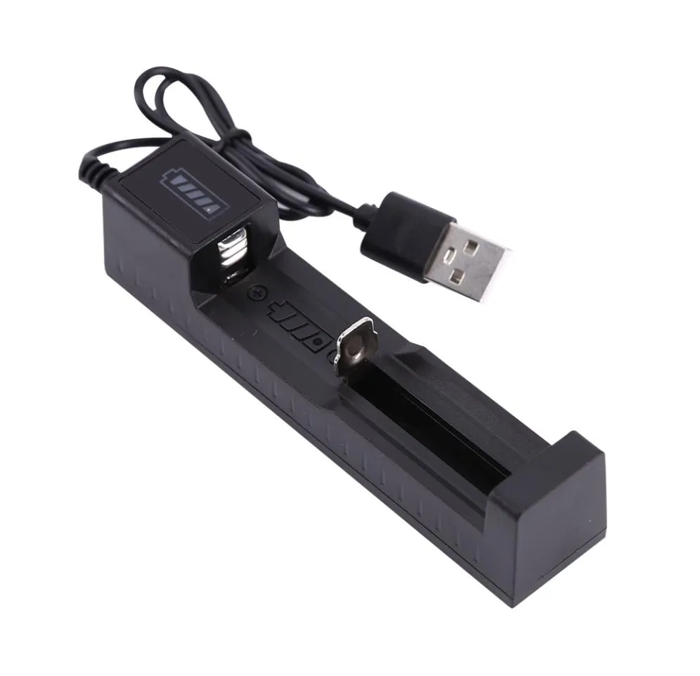 Caricatore USB intelligente universale 18650 per batteria per caricatore di batteria al litio ricaricabile Lion 18650 26650 14500 176701251080