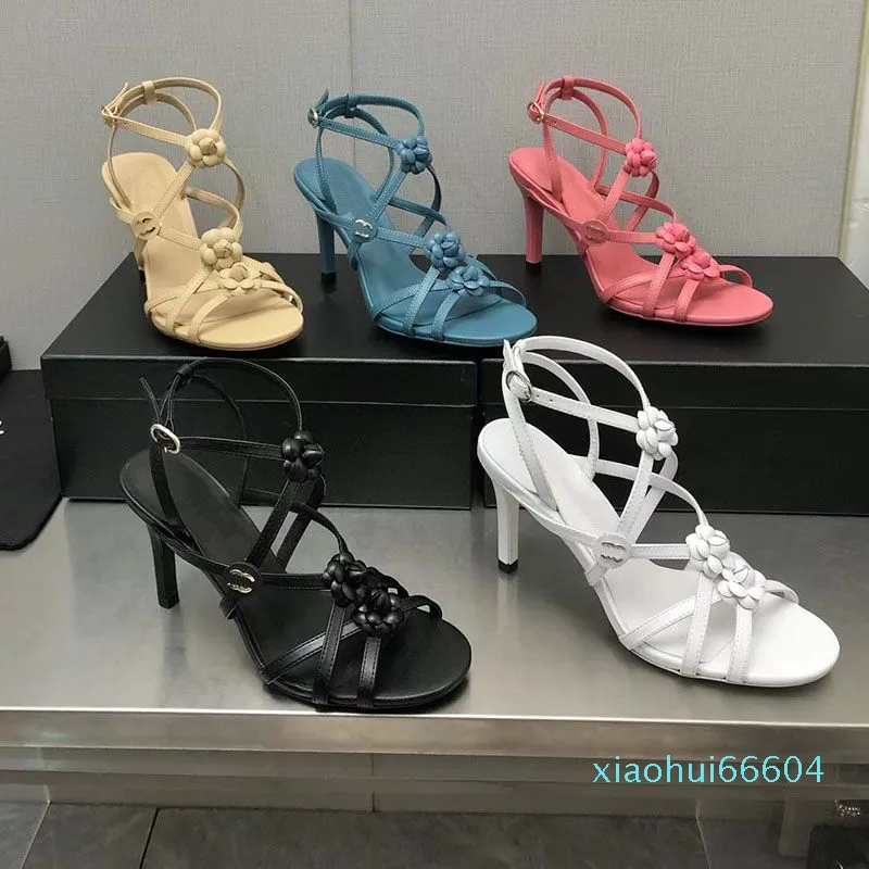 2024 Designer feminino Casual de couro genuíno fora de elegância sapatos