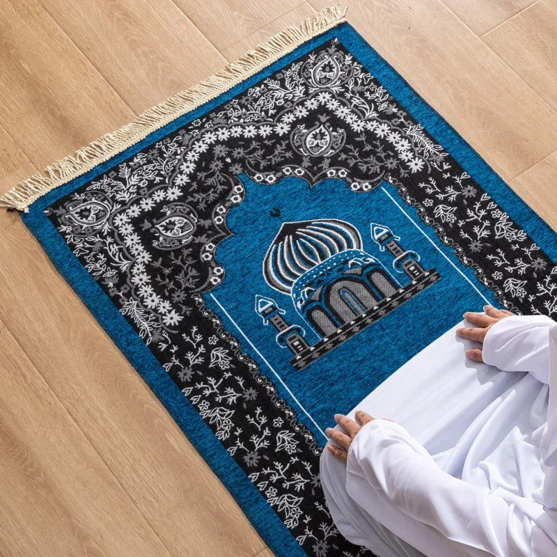 Chenille Banco de Oração Islâmico Muçulmano 70*110cm Clante de Adoração ajoelhada Poly Mat Tassel Tapete de oração portátil Ramadã 240418
