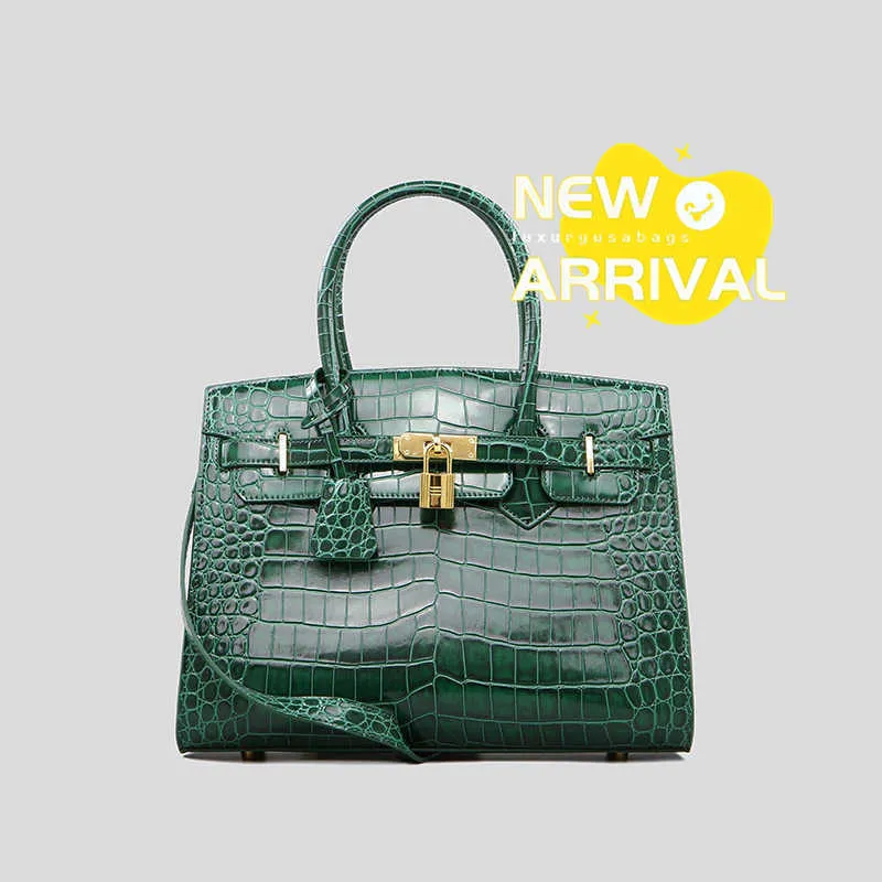 Sac à bandoulière classique 2024 Nouveau sac en cuir crocodile à la mode Bright 40 50 60 BOUCLE LOCKLE VÉLICATION FEMME FEMME FEMME