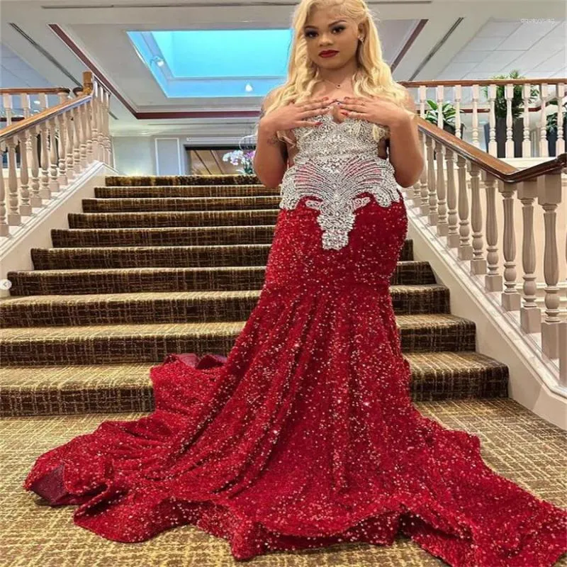 Vestidos de festa glamourosa vestido de baile de brilho vermelho com diamante lantejoulas brilhantes de sereia noite banddie de 20 anos vestidos de aniversário 2024