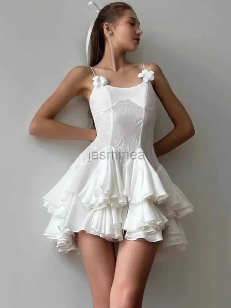 Urban Sexy Dresses White Brithday Dress for Women Prom Gown Luxury Party Evening Dresses Holiday Dress 2024 Summer Woman Clothes Ruffle Mini kjolar 24410