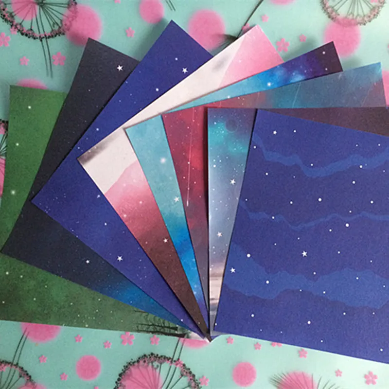 68pcs Papier coloré en origami Nouvelle planète Galaxy Star Series Pliage Crane Papier Origami Matériaux DIY PAPE CARADS MAISONS CORDES