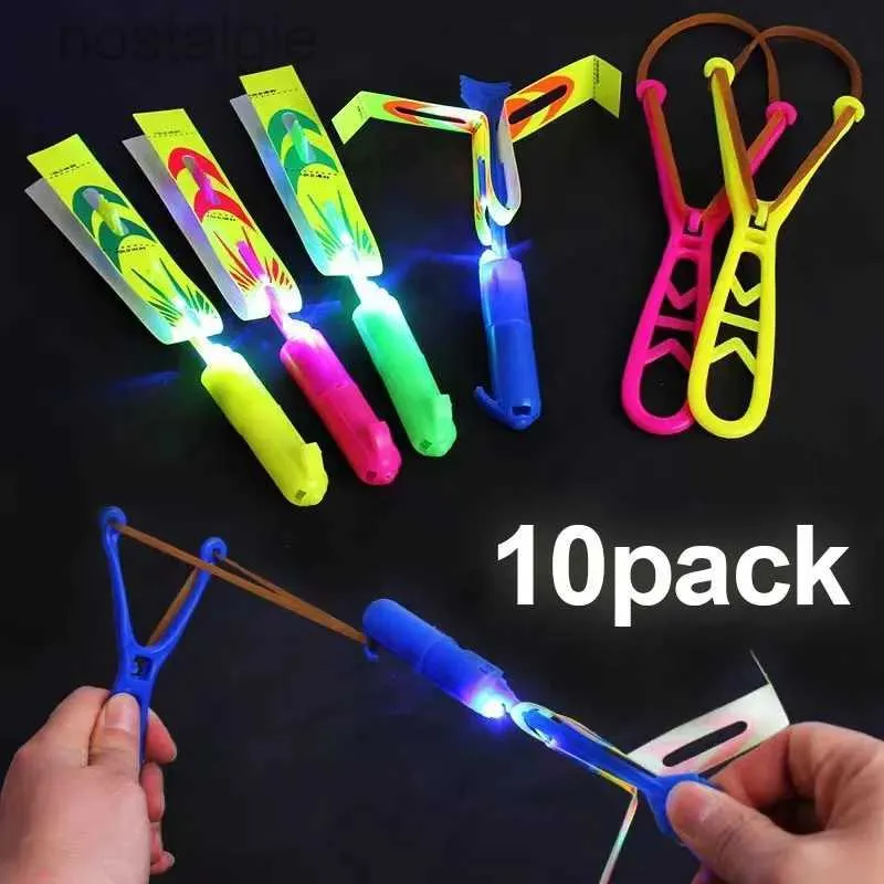 Juguetes voladores LED 1-10pcs Reducir Whistle Flying Sword Toys LED Azul/Flash Caja Catapulta Catapulta Juguete Mini Máquina voladora Regalos de juguete 240410