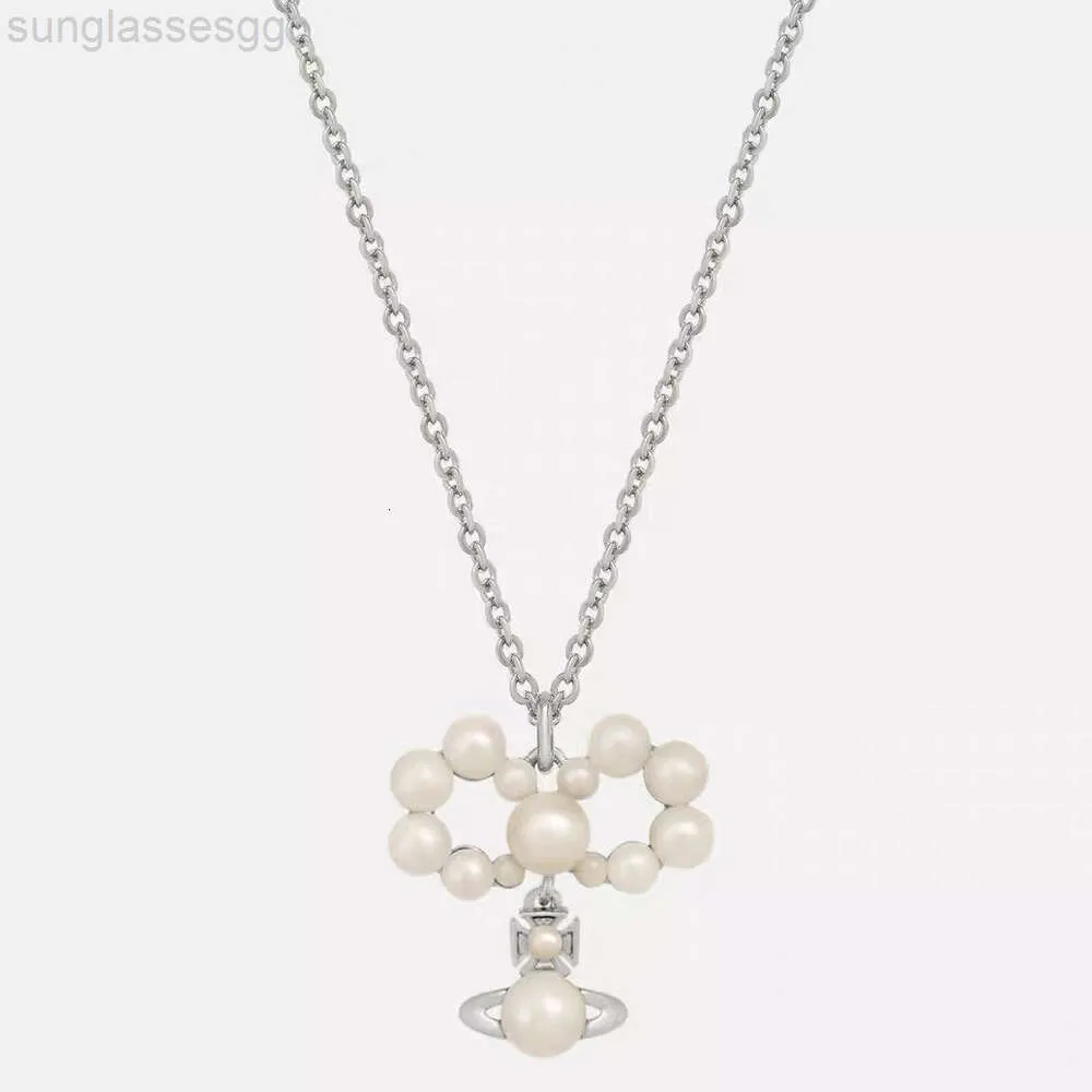 디자이너 Viviane Westwood 23 New Western Empress Dowager Bow Pearl Little Saturn Necklace 여성 가벼운 고급 스위트 지구 행성 펜던트