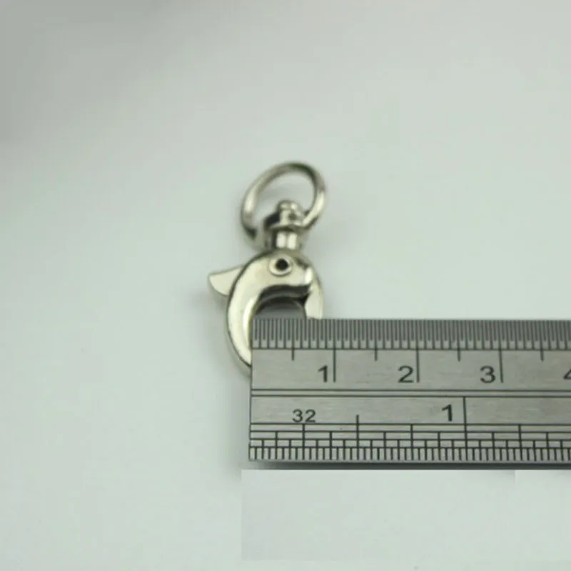 1PCS Metal Snap Hook Trigger Big Lobster Clasps Clips Spring Gate Cuir Craft Tiny Pet Lash Sac Bagure de trousque