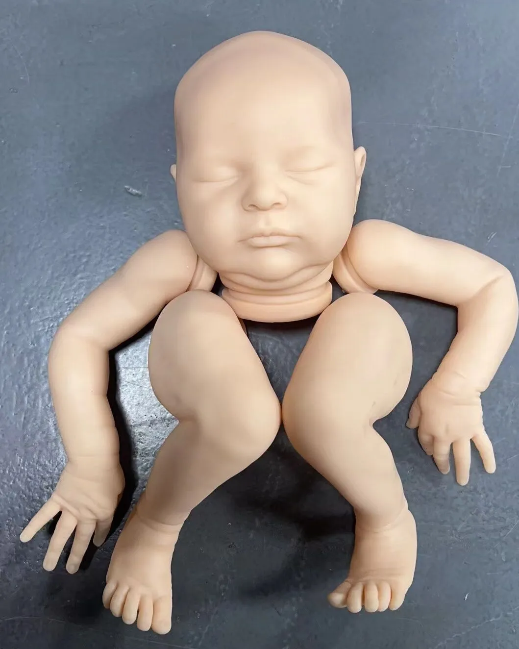 NPK Ready To Ship 20inch Laura Reborn Doll Kit Unfinished DIY Doll Parts with cloth Body Fresh Color