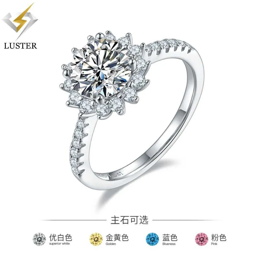 Bandringar Luster Moissanite Ring 8.0mm 2.0ct D Färg 925 Sterling Silver 18K Platinum Plated Diamond Test Passes Womens smycken Gifts J240410