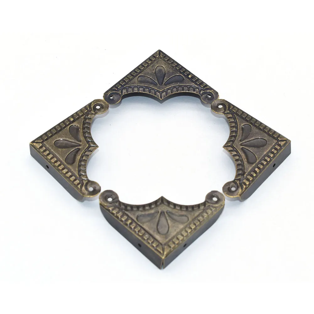 39-56 mm Bronze Antique Box Vintage Corner Protecteur Triangle Boîte en métal Fond de sécurité Decorative pour la table Cabinet de valise