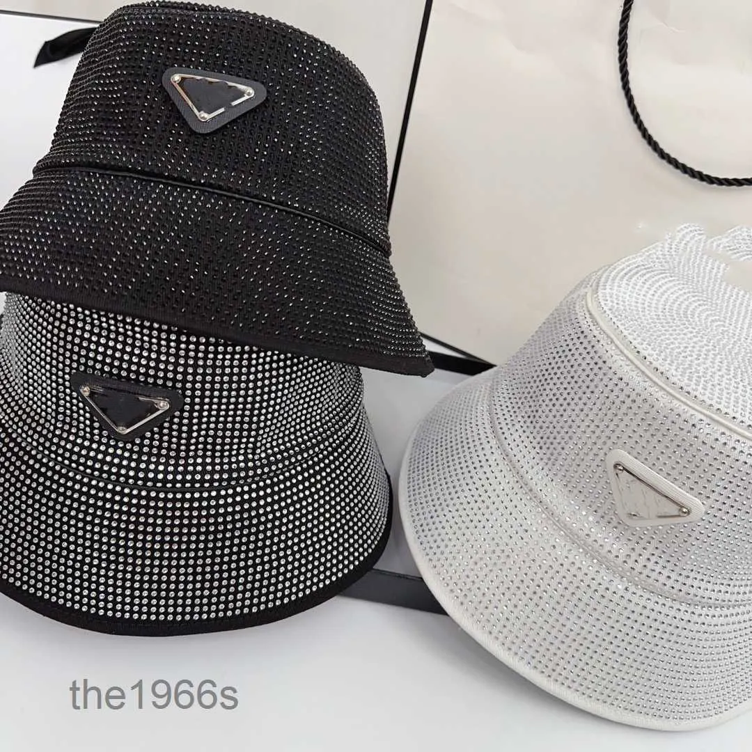 Désigners Inversé Triangle Bucket Hats Luxurys Wide Brim Men Women Lettre Incru