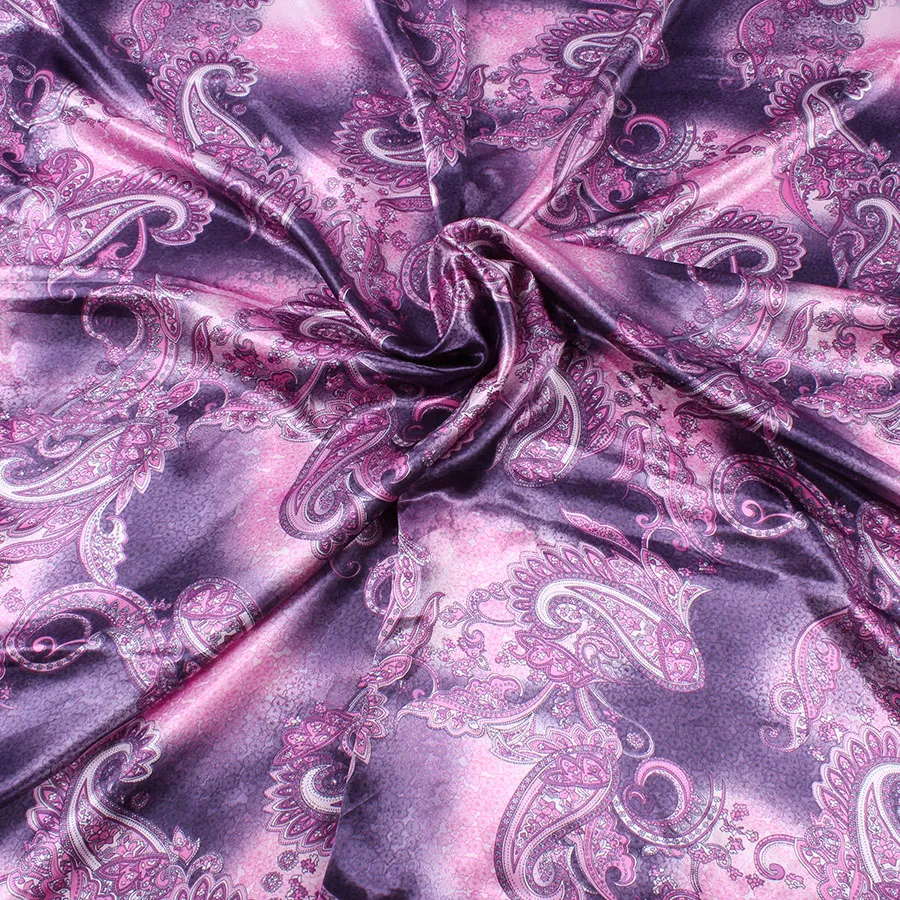 Vintage Polyester Charmeuse Satin Tyg Elegant Paisley Floral Print för halsdukar klänningar som säljs av Yard