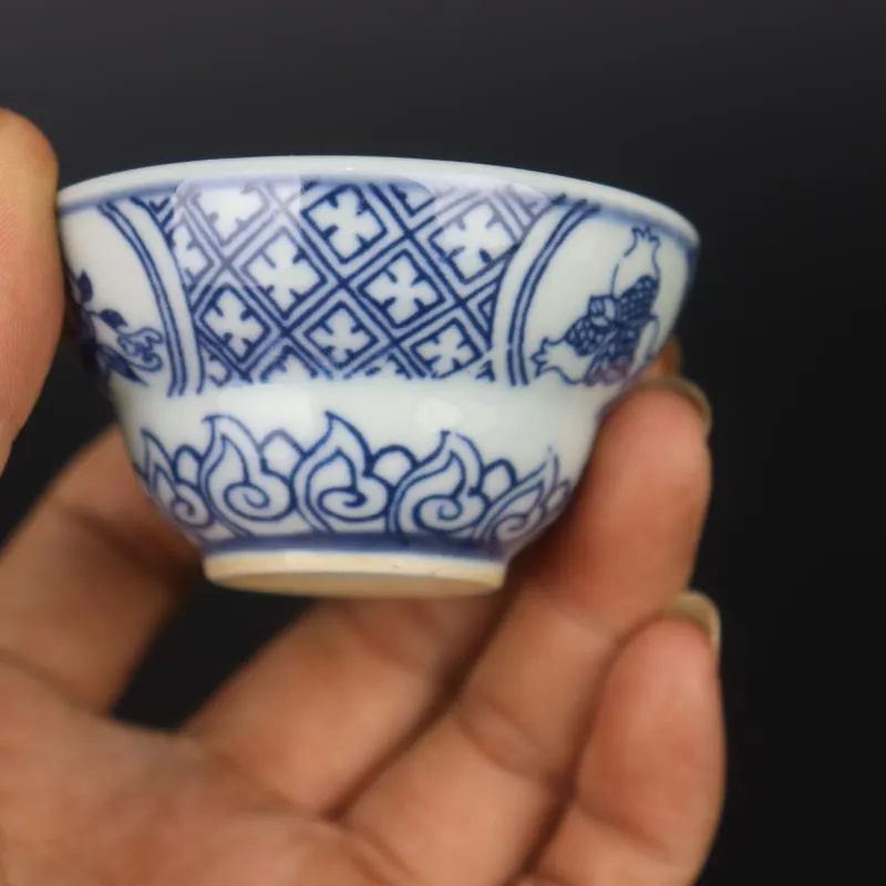 Qianlong of Qing Dynasty Antique dipinti di tazze in ceramica Bellissima tazza di tè set di fiori Curio ciotola da tè la cerimonia del tè tazza