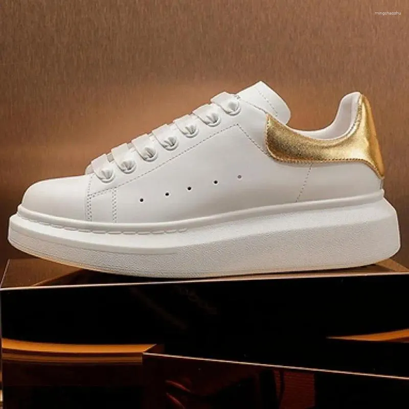 Casual skor mode mångsidig tjock -bottomed par liten vit kvinnlig reflektion internt ökande ark