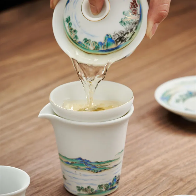 180ml Jingdezhen Peyzaj Seramik Gaiwan Cup El boyaması Çay Tureen Çin Retro Çay Set Aksesuarları Çay Töreni İçecek Yazılımı