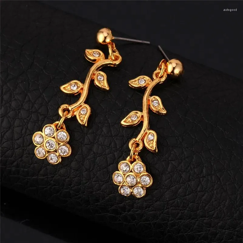 Boucles d'oreilles en peluche goutte à oreilles pour femmes bijoux de mode charmes de la fleur de strass Long Yellow Gold Couleur E5175