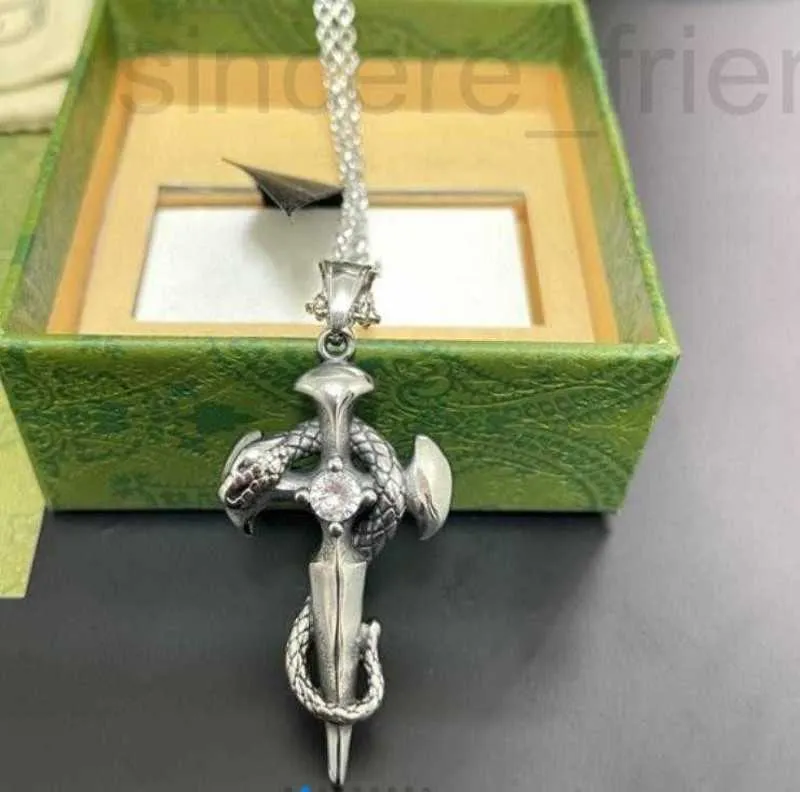 Naszyjniki wiszące projektant Nowy wąż długi łańcuch dla kobiet i mężczyzn designerski szterling sier cross naszyjnik vintage biżuteria Wysoka jakość dx0J