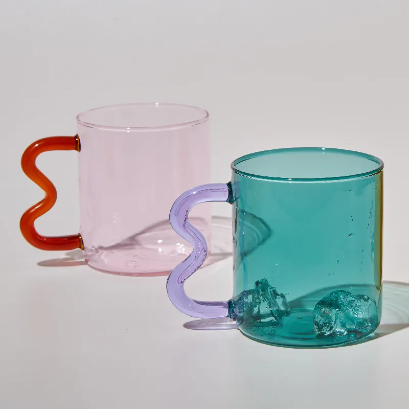 Цветные стеклянные чашки Оригинальный дизайн красочный волнистый ушной стеклянный кружка