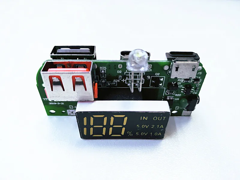 IP5306 Boost Boost Boost Board Module Trois ports d'entrée 5V Circuit de panneau de panneau d'alimentation de module de boost