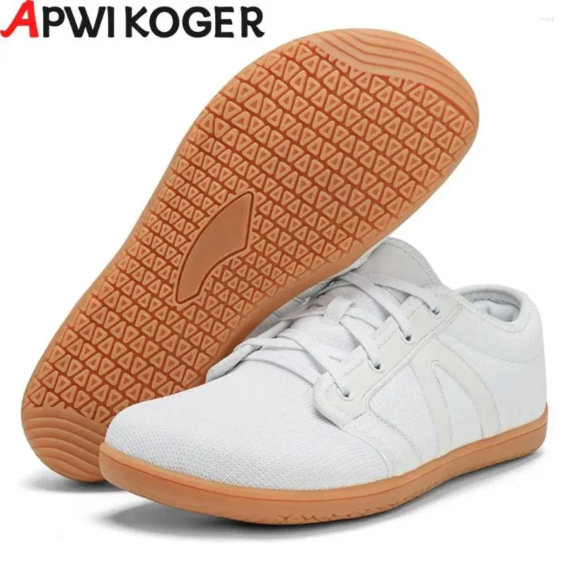 Chaussures de marche hommes Barefoot Canvas Sneaker 2024 Fashion Femmes Fondations Sneakers doux Léger Running Casual