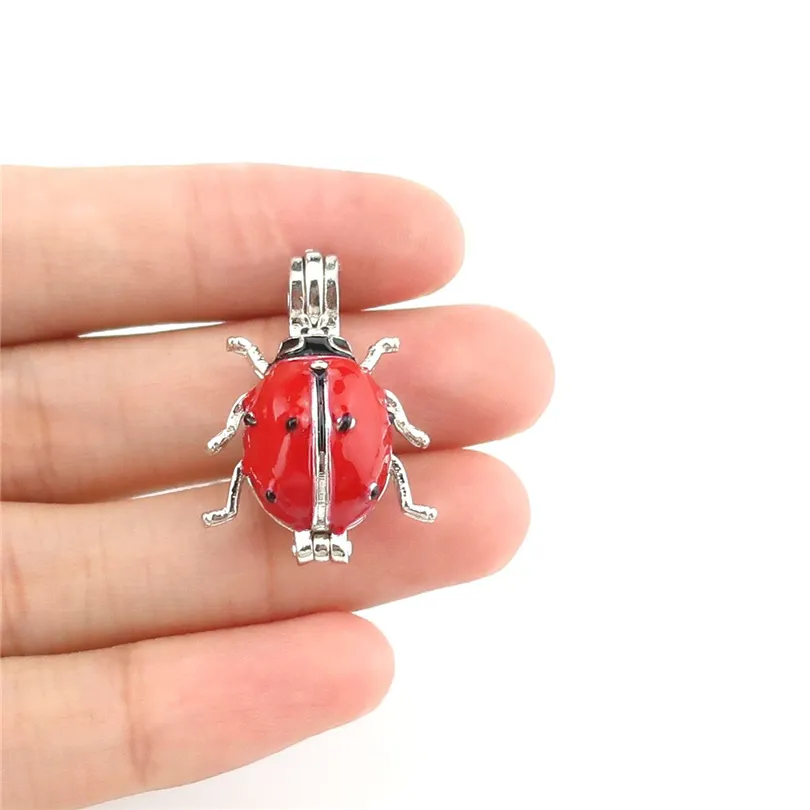 Morden Style Charms Ladybug Pearl Cage Locket Aromatherapy Diffuser Pendant For Gift Necklace Keychain Jewelry Making