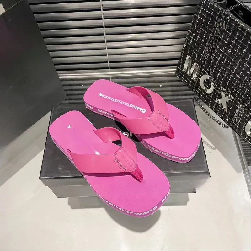 Designer Flip Flops Comfortable Square Toe Sandals for Summer Beach Slippers