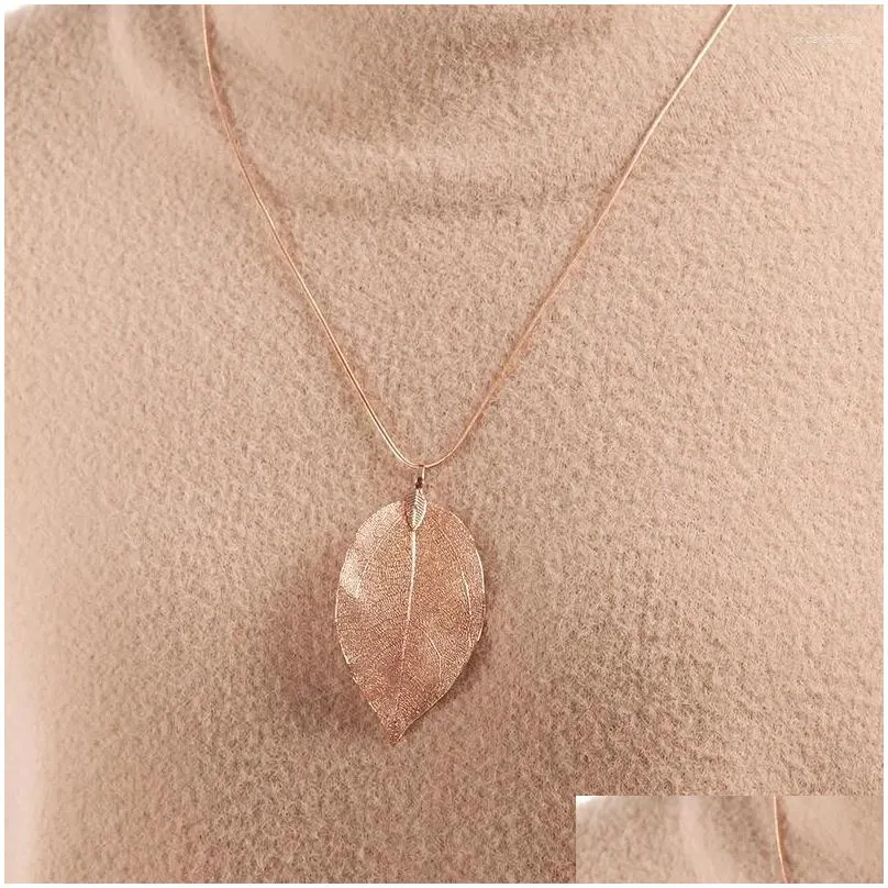 Pendant Necklaces Fashion Ladies Sweater Necklace Simple Leaf Classic Rose Golden Women Clavicle Chain Jewelry Drop Delivery Pendants Dhq9S