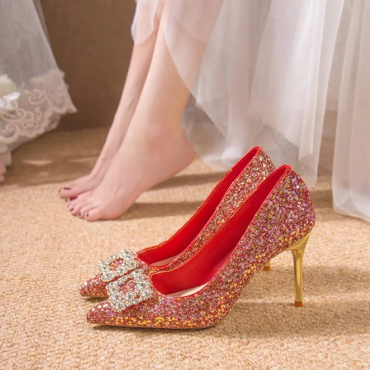 Chaussures de mariage aux femmes simples Nouvelles élégantes talons français de haute qualité chaussures de mariée chinoises rouges talons hauts