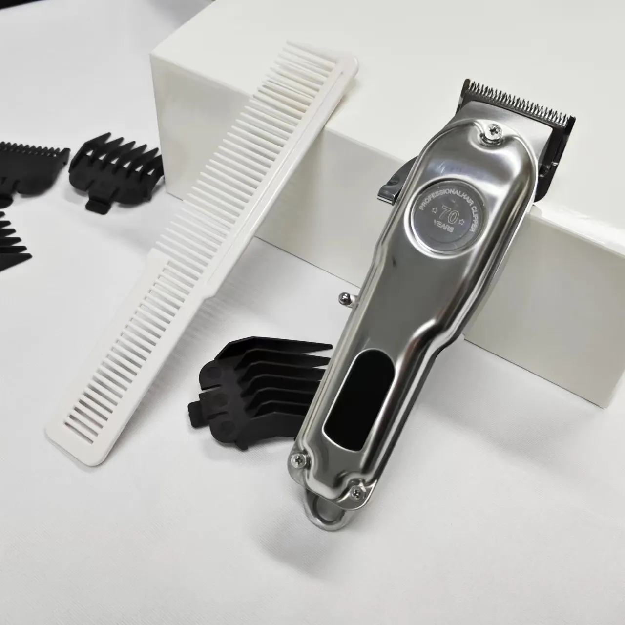 Trimmers 70e anniversaire Limited Full Metal Home / Barbershop Men's Electric Clipper Huip Head Gradient 6500rpm LCD Hair Trimmer