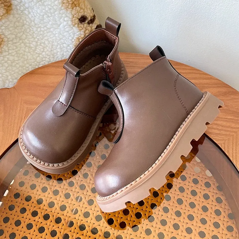 Botlar Marka 2023 Yeni Sonbahar Bebek Ayakkabıları Mikrofiber Deri Çocuklar Erkek Boys Ayak Bileği Bot Yumuşak Sole Sıradan Moda Toddler Kızlar Botlar yürüyüşçüler