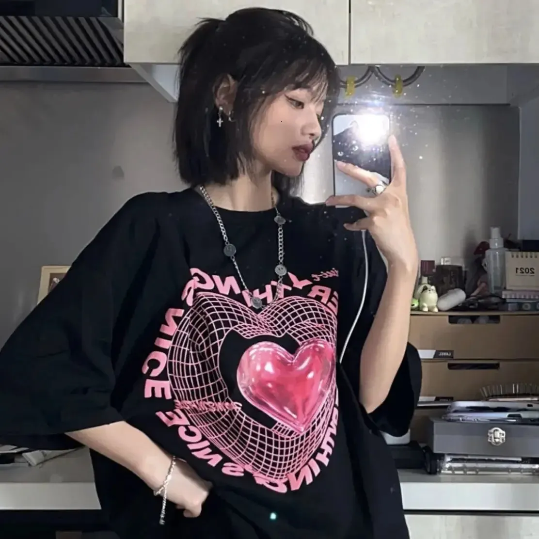 Übergroße T-Shirt Love Graphic T-Shirts Frauen süße Tees Paar T-Shirt Streetwear Y2K Tops Harajuku süße Kleidung 240410