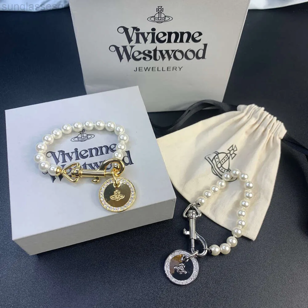 Designer Viviane Westwood Western Empress Dowager Saturn Round Brand Pearl Armband Fashionabla och personlig krokdesign Pärlarmband Valentines Day Gift