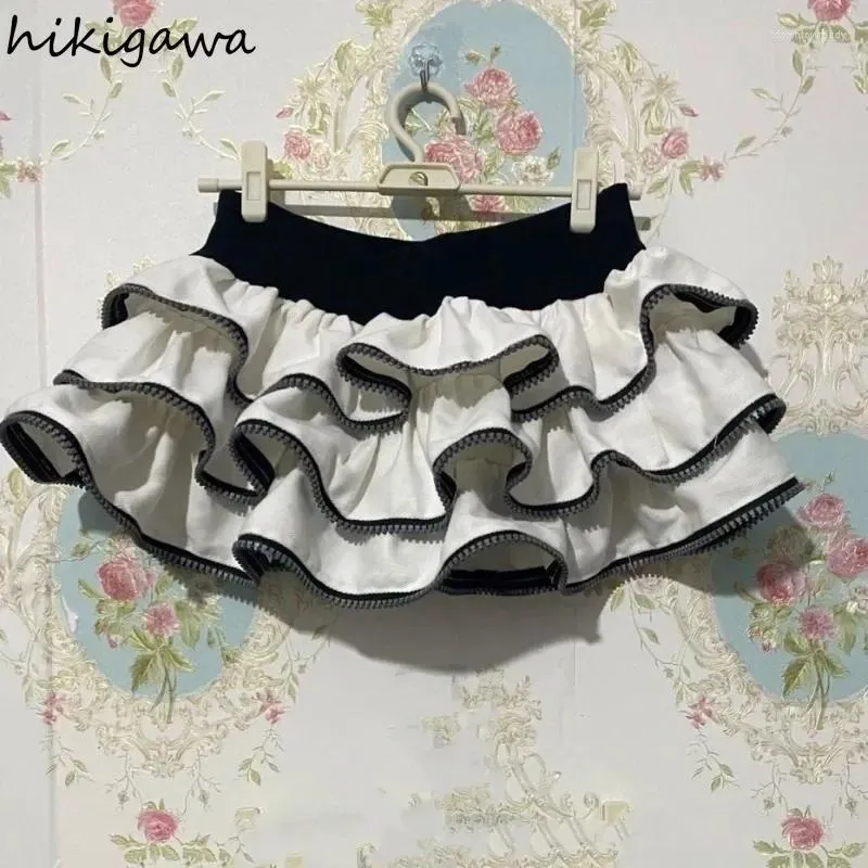 スカートスウィートウーマン2024 Faldas Mujer de Moda Streetwear Ruffles PunkA-Line Jupe Fashion Sumer Saia Japonesy Y2K Mini Skirt