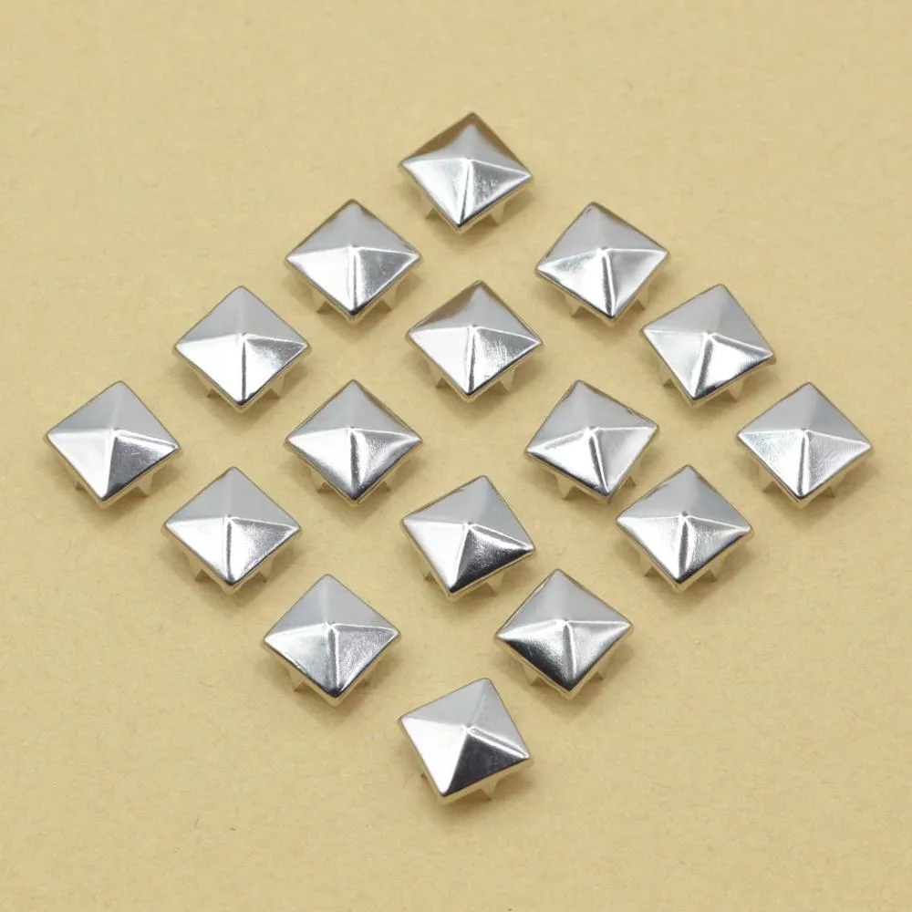 100pcs Silver Pyramid Square Claw Nails Rivets ACCESSOIRES DIY CARAL