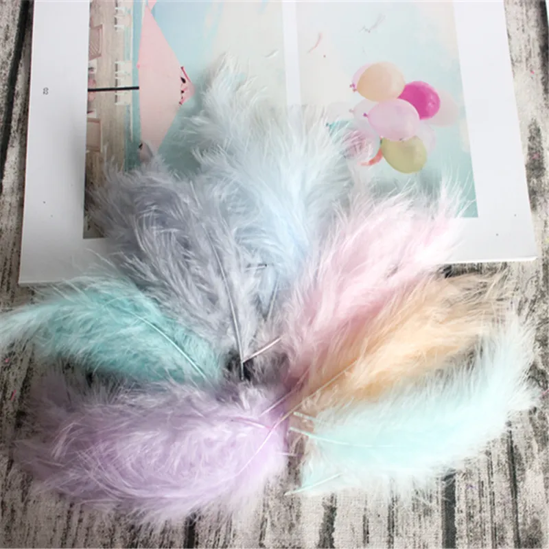 PIETERE TURKE 50 pezzi da 4-6 pollici 10-15 cm Plumi di pollo Feathers Marabou per Carnival Halloween natalizio decorazioni artigianali fai-da-te