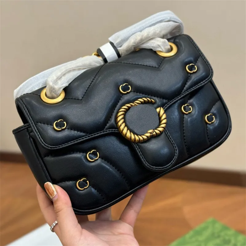 Women s Designer Shoulder Bag Bee Fashion Crossbody Bags Letter G Totebag Leather Handbag Stylish Commuting Bag