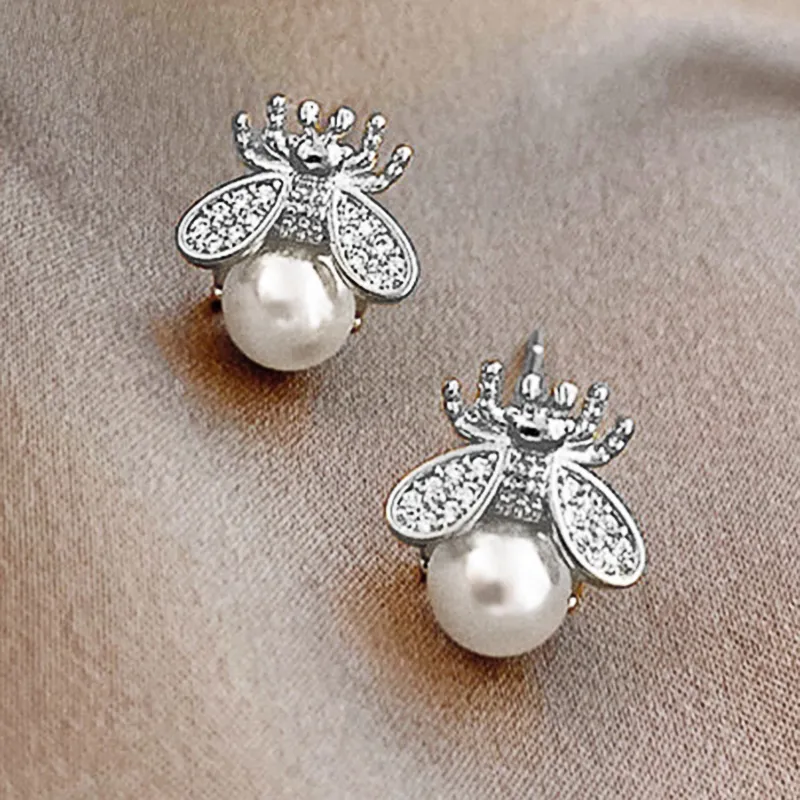 Caoshi Dainty Bee Stud Orees Oreads for Women Gold Color / Silver Color Insects Accessories Cadeau de design délicat bijoux pour femme