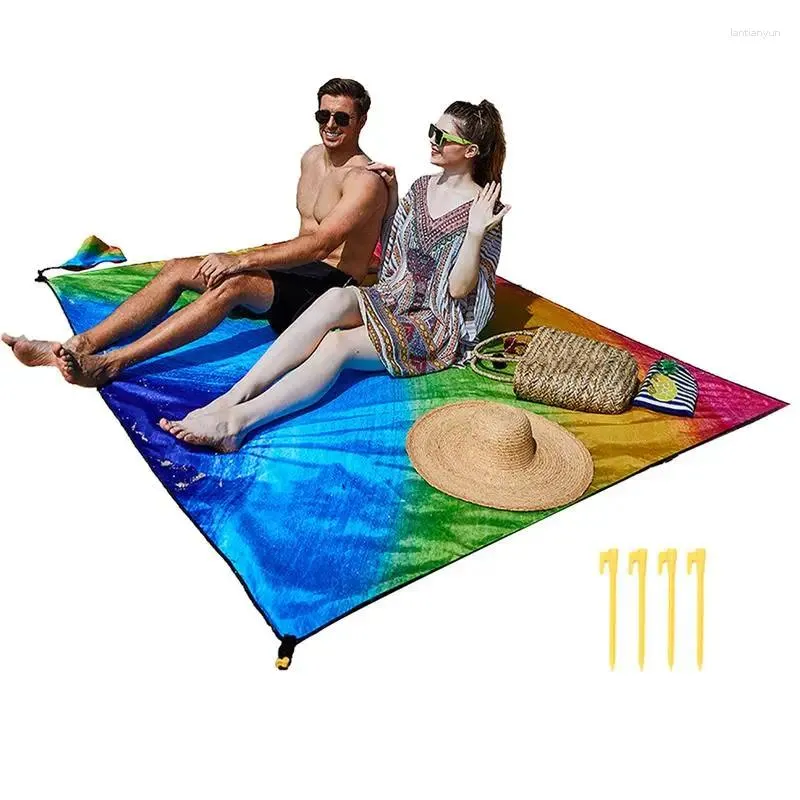 Blankets Moisture-proof Outdoor Picnic Mat Portable Sand Beach Mats Foldable Lightweight Camping Travel Blanket