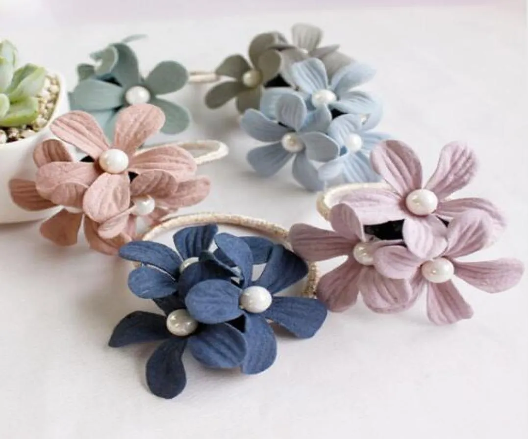 1PC Girls Three Floral Scrunchy Elastic Hair Bands Flower Rubber Bands Hårringar Rings Ornament Tillbehör för kvinnor3656721