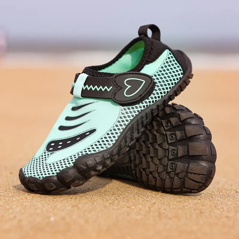 2022 New Beach Aqua Water Shoes 남자 소년 퀵 건조 여성 통기성 스포츠 운동화 신발 맨발 수영