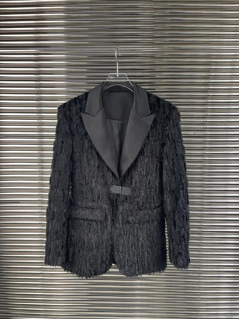 Suits damskie 2024 Odzież metalowa klamra futra Patchwork Blazer nr 37