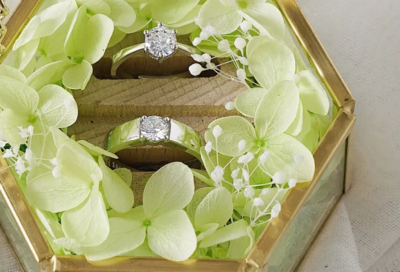 ＊ring pillow or message flowerガラスケースアレンジ Glass Ring Pillow with Brass and Gold Accents for Wedding Ring