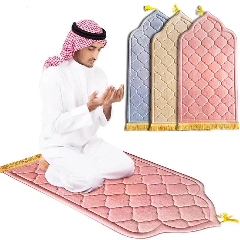 Flanel gebedmat aanbidding dekenaanbidding knielen reliëfvloer tapijten niet-slip zacht draagbaar reisgebed gebeden Ramadan cadeau 240401